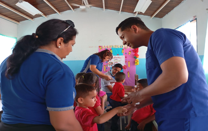 Jornada de salud y bienestar en la U.E.E. Santa Eduviges, Ciudad Bolívar